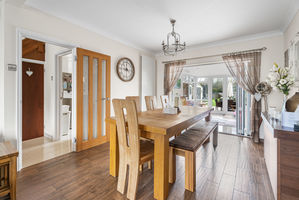 Lounge/Diner- click for photo gallery